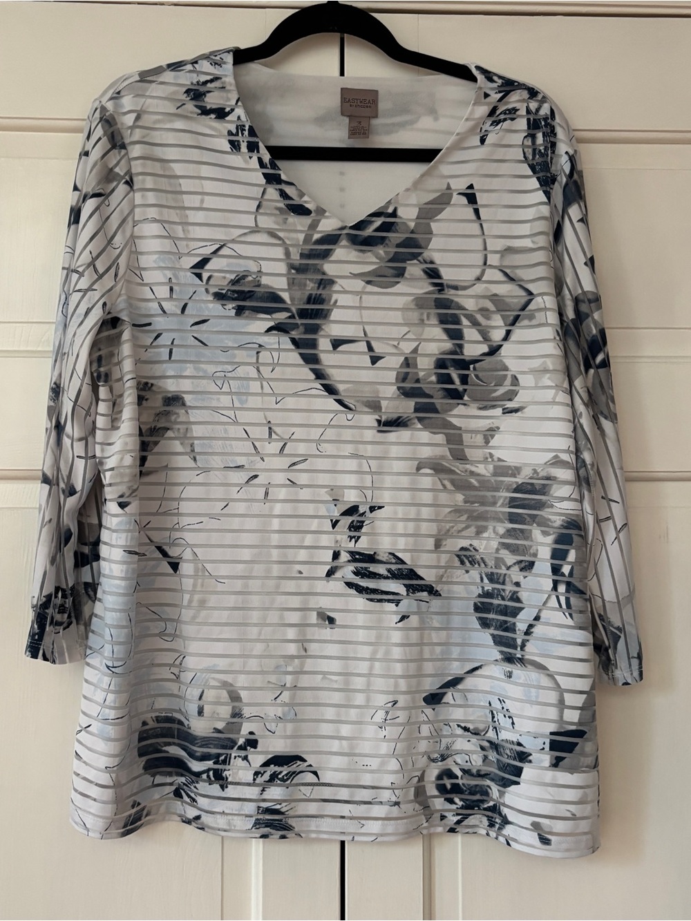 Chico’s Size 3 Easywear White Blue Floral Blouse Chicos Size XL 3/4 Sleeve Sheer